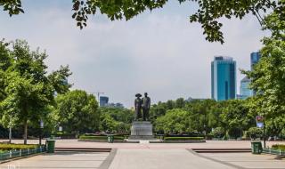 石家庄除了植物园；里有过山车还有哪里有 石家庄植物园过山车