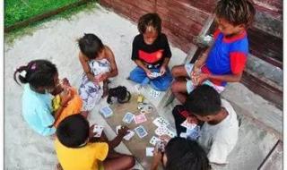 致我们逝去的童年诗句 致我们逝去的童年